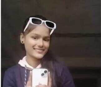 After a young woman’s death in Indirapuram, family blocks road with her body; last rites conducted in presence of police IMAGE CREDIT TO POLICE