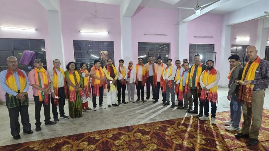 Grand seminar in Indirapuram on BJP Foundation Day; senior citizens were honored