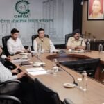 An initiative was taken to improve coordination between workers and factory owners; an important meeting was held at the Greater Noida Authority involving the administration, police, and industrial organizations. IMAGE CREDIT TO AUTHORITY