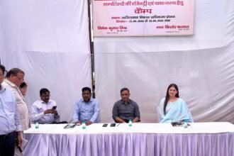 A large number of allottees gathered at the GDA’s special camp; dozens of registry and mutation cases were resolved on the very first day. IMAGE CREDIT TO AUTHORITY