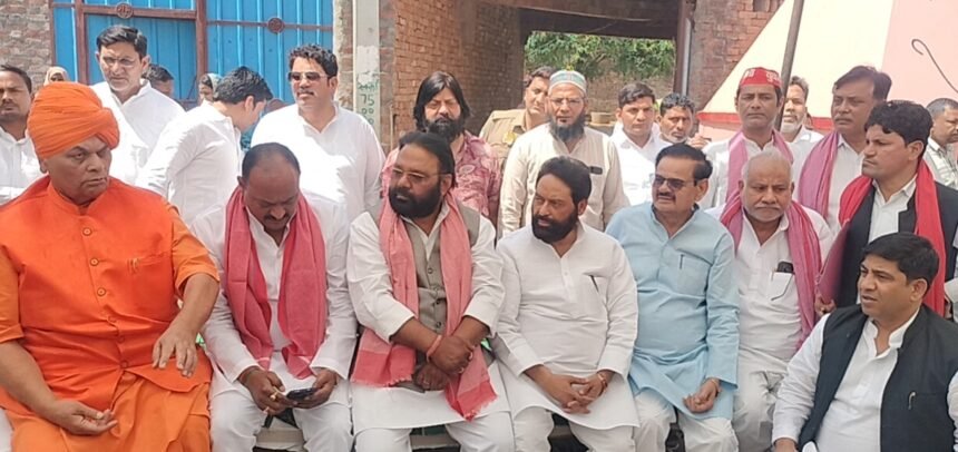 Hazarpur murder case: A delegation from Samajwadi Party met the victim’s family, raised questions over law and order. IMAGE CREDIT TO REPORTER