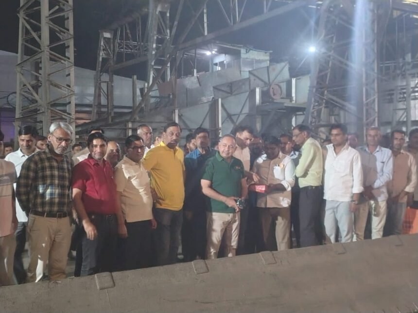 Triveni Sugar Mill Khatauli ranked top in sugarcane crushing and payments in the state: Ashok Kumar IMAGE CREDIT TO REPORTER