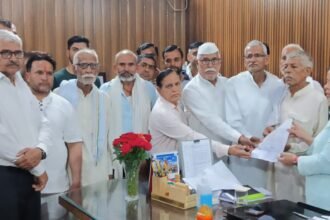 RLD submitted a memorandum demanding amendments to the Ganga Expressway. IMAGE CREDIT TO राष्ट्रीय लोक दल