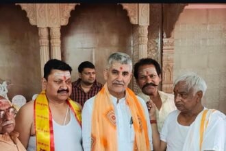 Inauguration of the consecration ceremony at Mahadev Temple; enthusiasm seen among devotees. IMAGE CREDIT TO रिपोर्टर