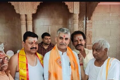 Inauguration of the consecration ceremony at Mahadev Temple; enthusiasm seen among devotees. IMAGE CREDIT TO रिपोर्टर