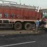 A truck and a roadways bus collided, leaving 12 people injured. IMAGE CREDIT TO पुलिस