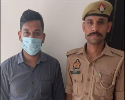 A person who cheated ₹17.5 lakh by promising a job at the Reserve Bank of India and issuing fake appointment letters was arrested. IMAGE CREDIT TO POLICE