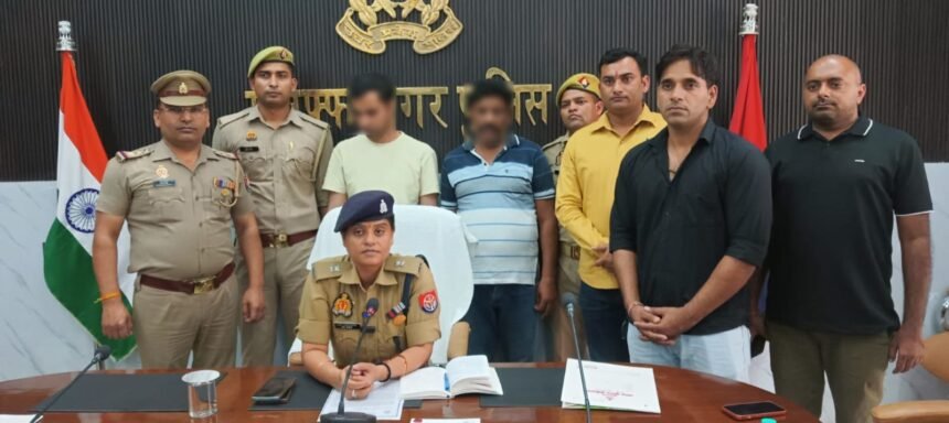 Two cunning cyber fraudsters who cheated people in the name of providing jobs and loans were arrested. IMAGE CREDIT TO POLICE