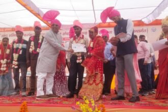 Mass wedding ceremony: Minister of State Narendra Kashyap blessed 62 couples. IMAGE CREDIT TO सूचना विभाग