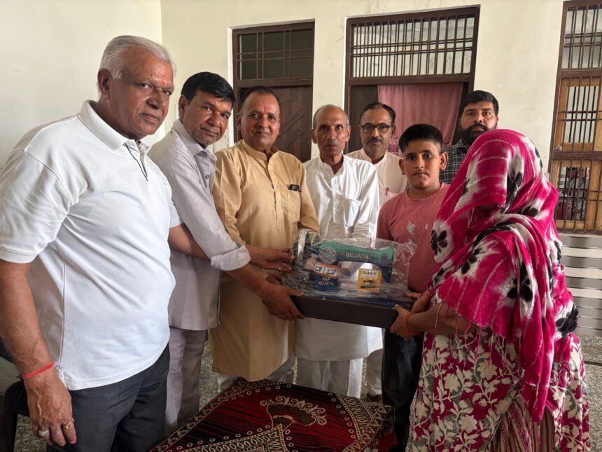 “A meeting was held on the upliftment and public awareness of the Brahmin community, and anger was expressed against an SP spokesperson.” IMAGE CREDIT TO रिपोर्टर