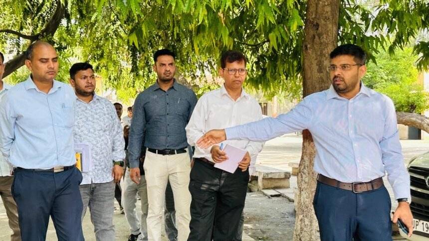 ADO Agriculture Suspended for Negligence During Inspection of Block Development Office IMAGE CREDIT TO सूचना विभाग