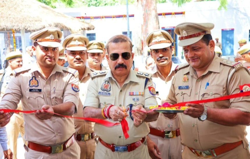 After renovation, various desks were inaugurated at the Garh Kotwali police station, and the Superintendent of Police reviewed the arrangements. IMAGE CREDIT TO POLICE