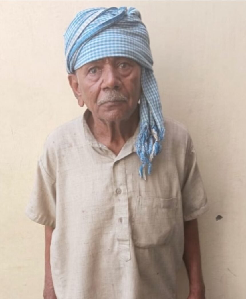 “A 72-year-old woman was murdered with an axe; the elderly man surrendered to the police.” IMAGE CREDIT TO POLICE & REPORTER