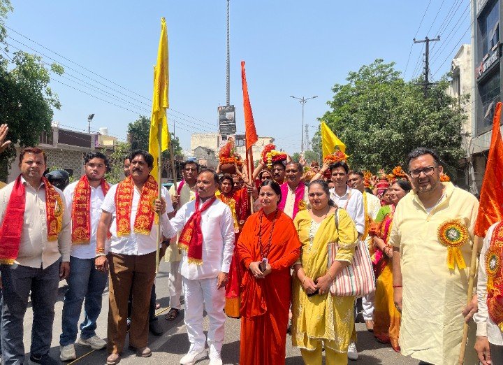 “A grand Shri Ram Katha Gyan Yagna will begin from May 17; a Kalash Yatra was taken out in the city.” IMAGE CREDIT TO दिव्य ज्योति जागृति संस्थान