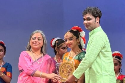 “Nritya Upasana showcased the exquisite beauty of Indian classical dance; Abdul Khalid and his disciples mesmerized the audience.” IMAGE CREDIT TO नाट्य मूर्ति स्कूल ऑफ डांस
