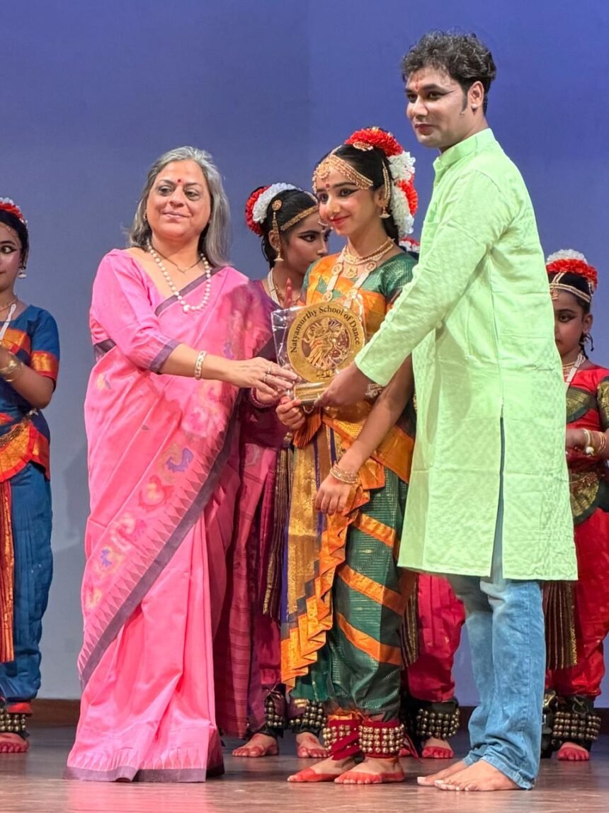 “Nritya Upasana showcased the exquisite beauty of Indian classical dance; Abdul Khalid and his disciples mesmerized the audience.” IMAGE CREDIT TO नाट्य मूर्ति स्कूल ऑफ डांस