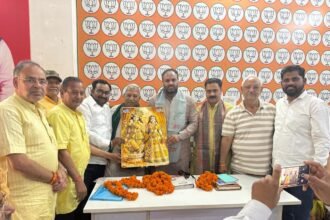 “‘The organization is becoming stronger due to the dedication of the workers,’ said Sachin Dedha.” IMAGE CREDIT TO रिपोर्टर