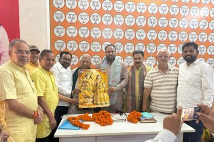 “‘The organization is becoming stronger due to the dedication of the workers,’ said Sachin Dedha.” IMAGE CREDIT TO रिपोर्टर