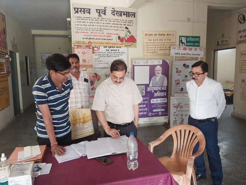 Chief Medical Officer inspects Arogya Health Melas and reviews ground-level reality. IMAGE CREDIT TO चिकित्सा विभाग