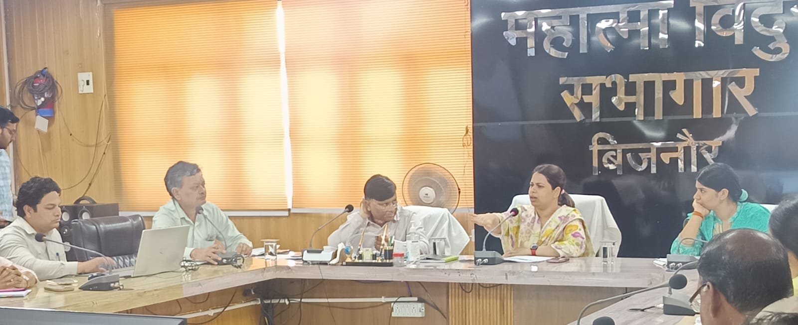 DM strict on arrangements in cow shelters amid intense heat; clear instructions issued to officials IMAGE CREDIT TO सूचना विभाग