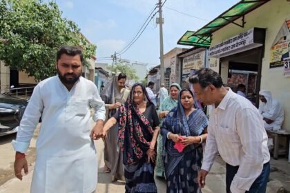 The by-election for the councilor post in Ward 12 of the Nagar Panchayat has been completed; the results will be announced on May 7. IMAGE CREDIT TO REPORTER