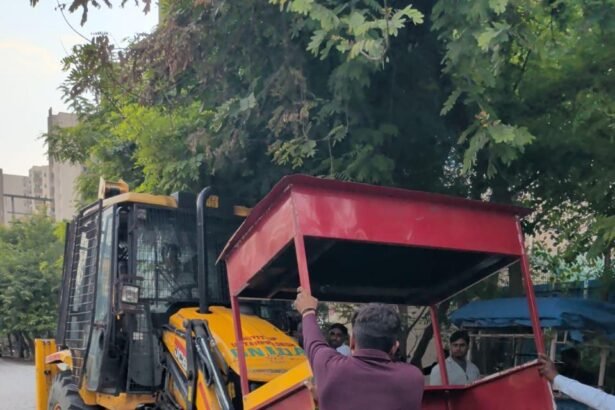 An anti-encroachment drive has been intensified in Greater Noida, where illegal kiosks and street carts were removed during the operation. IMAGE CREDIT TO AUTHORITY