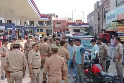 Cash van robbed at gunpoint in broad daylight in the Crossing area; police have begun an investigation. IMAGE CREDIT TO पुलिस