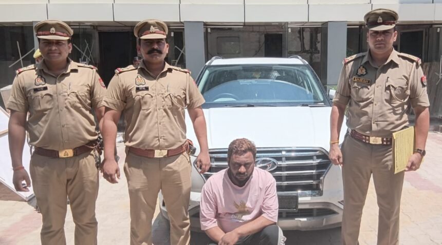 Vijaynagar police arrested one आरोपी involved in stealing four-wheeler vehicles. IMAGE CREDIT TO POLICE