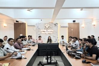 जिलाधिकारी ने जनगणना 2027 को लेकर तैयारियों की समीक्षा की, 7 मई से शुरू होगी स्व गणना IMAGE CREDIT TO INFORMATION DEPARTMENT