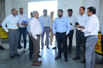 “There will be no compromise on quality in construction work,” says DM Alok Yadav. IMAGE CREDIT TO सूचना विभाग