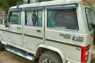 “Attack on an electricity department team in Barala; vehicle windows were broken.” IMAGE CREDIT TO REPORTER