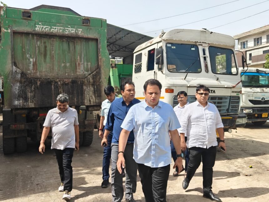 “A special dust-free campaign will run from Mohan Nagar to Gyanani Border; the Municipal Commissioner reprimanded officials.” IMAGE CREDIT TO नगर निगम