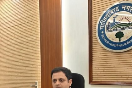 “Rising bitumen prices should not hinder the city’s development; the Municipal Commissioner issued strict instructions to contractors.” IMAGE CREDIT TO NAGAR NIGAM