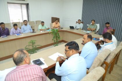 “In Ghaziabad, departments will carry out joint action to improve air quality; a meeting was held under the chairmanship of the District Magistrate.” IMAGE CREDIT TO सूचना विभाग