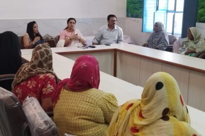 “An awareness meeting was held in Dasna rural area regarding the formation of self-help groups.” IMAGE CREDIT TO इंस्टीट्यूट