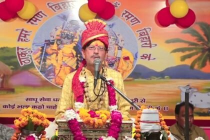 Hearing the episode of Gopi’s separation, devotees were moved to tears. IMAGE CREDIT TO रिपोर्टर