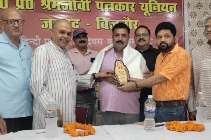 On Journalism Day, journalists assembled and appealed to preserve the spirit of mission-oriented journalism. IMAGE CREDIT TO REPORTER