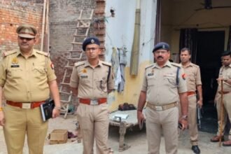 Brother slits sister's throat to death in protest against love affair, family members absconding IMAGE CREDIT TO POLICE