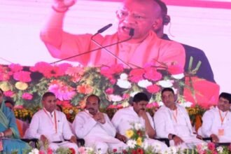 Chief Minister Yogi Adityanath Hands Over Land Ownership Certificates to Displaced Families and Ex-Servicemen; Benefits Distributed to Various Scheme Beneficiaries — IMAGE CREDIT TO INFORMATION DEPARTMENT