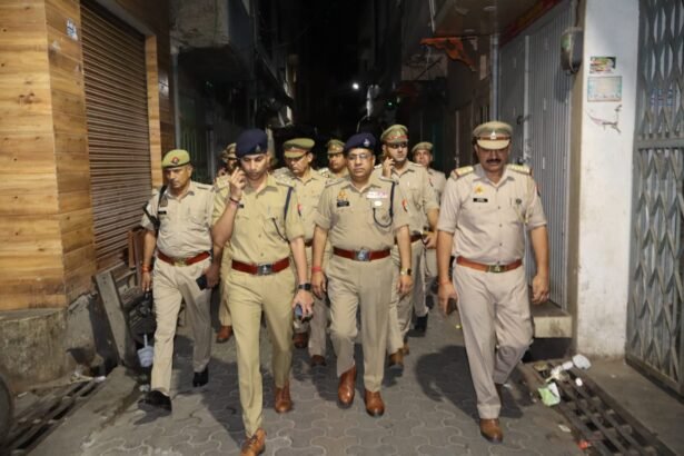 SP Conducts Foot March in Kairana, Reviews Security Arrangements — IMAGE CREDIT TO POLICE