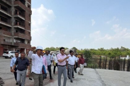 Ghaziabad to Soon Receive the Grand Gift of Sanskrit Darshan Park; GDA Vice Chairman Nand Kishore Kalal Reviews Quality of Construction Works – IMAGE CREDIT TO AUTHORITY