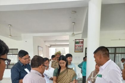 District Magistrate Conducts Surprise Inspection of All Sections at the Collectorate – IMAGE CREDIT TO INFORMATION DEPARTMENT