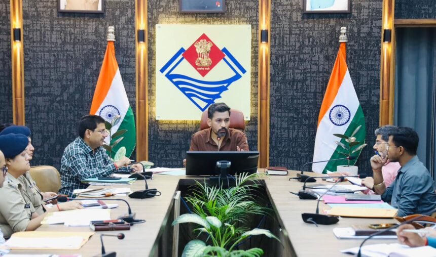 Preparations have been intensified for the President’s visit to Uttarakhand on June 12 and 13, and the District Magistrate has issued strict instructions to officials. IMAGE CREDIT TO सूचना विभाग