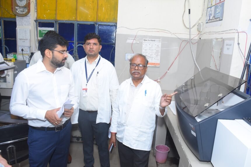 The DM inspected the CHC Shamli and issued instructions to improve arrangements. IMAGE CREDIT TO सूचना विभाग