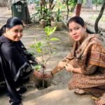 On World Environment Day, Judges Planted Saplings; Painting Competition Held in School – IMAGE CREDIT TO INFORMATRION DEPARTMENT