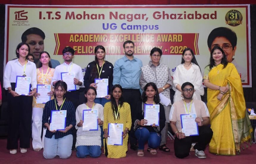 700 meritorious students were honored at ITS Mohan Nagar; outstanding talents in the education sector received recognition — IMAGE CREDIT TO ITS