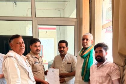 Anger among farmer organizations over an alleged remark by the toll plaza manager; warning of action issued — IMAGE CREDIT TO REPORTER