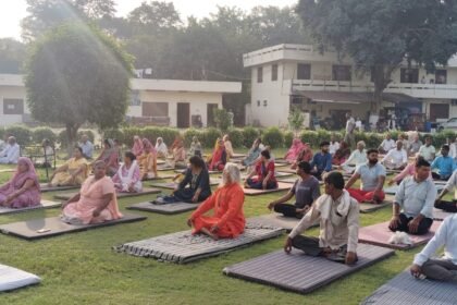 Yoga Training Camp Organized on the Occasion of International Yoga Day — IMAGE CREDIT TO रिपोर्टर