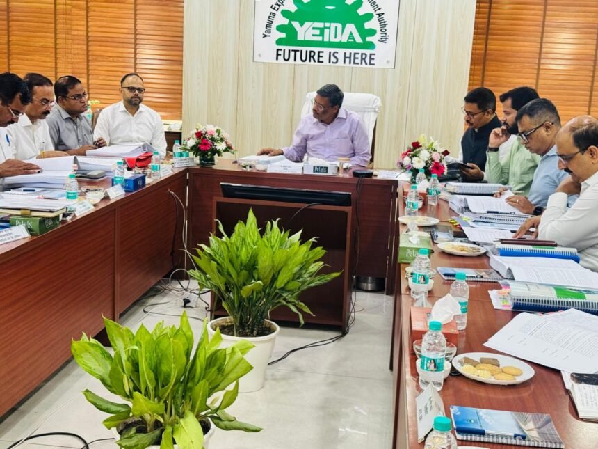 Several important decisions were taken in the 90th Board Meeting of the Yamuna Authority, including matters related to investment, housing, Heritage City, and Film City. IMAGE CREDIT TO प्राधिकरण