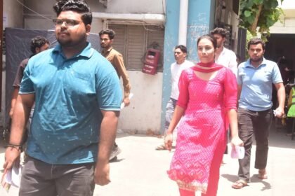 First day of police recruitment exam concludes peacefully; examination held under tight security at 11 centers — IMAGE CREDIT TO रिपोर्टर